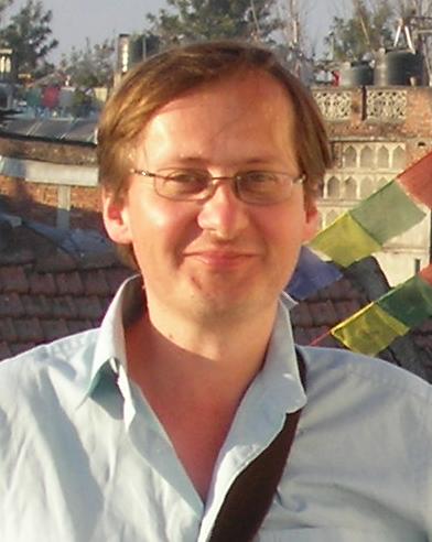Dr Alan
                  Sennett